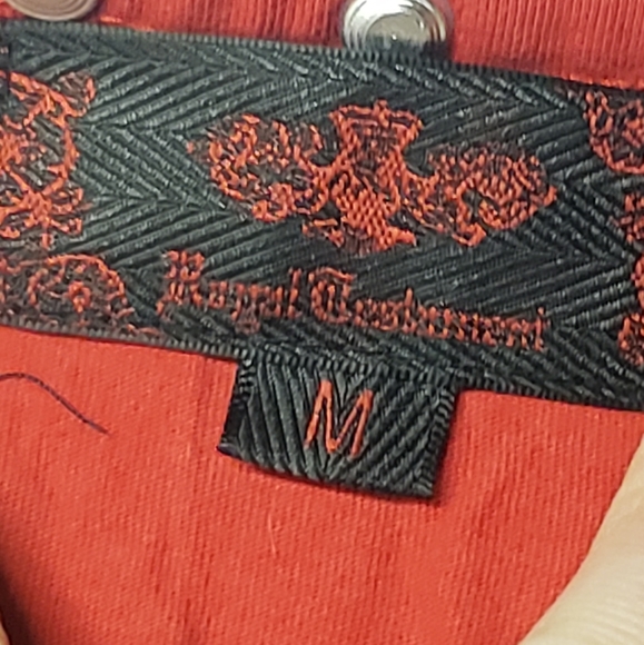 Red Shirt- Royal Testament, M - Picture 5 of 5